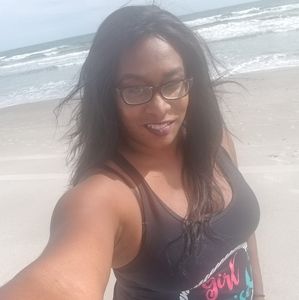 Meet your Posher, Kelli